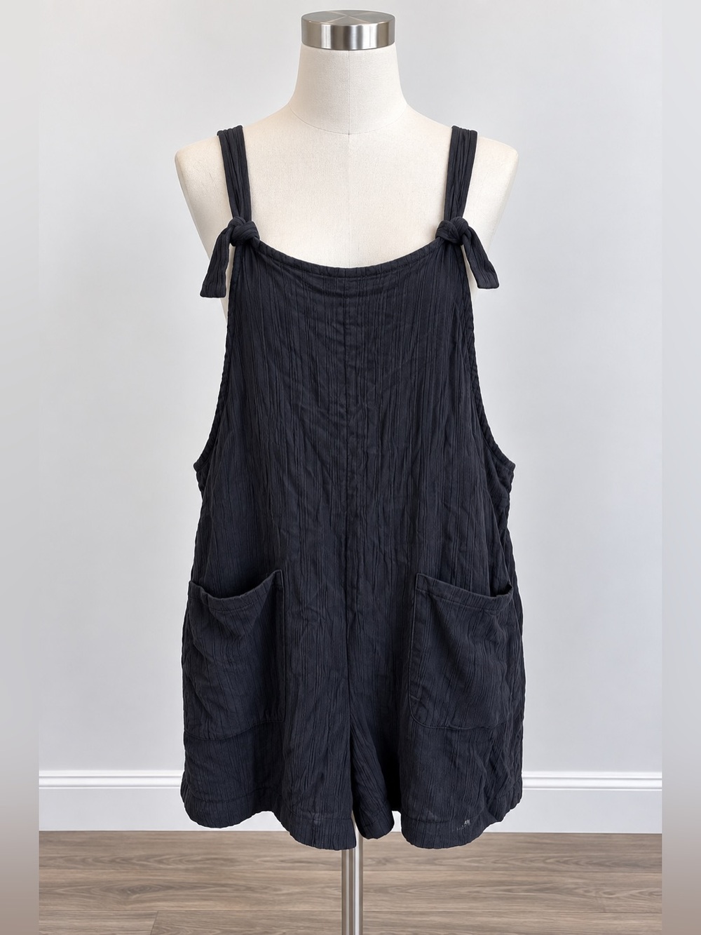 SHEIN CURVE Navy Romper With Pockets size 1XL